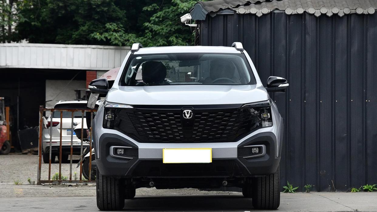 长安猎手官降1.2万-1.6万元，2.0T增程动力皮卡，竞争长城炮