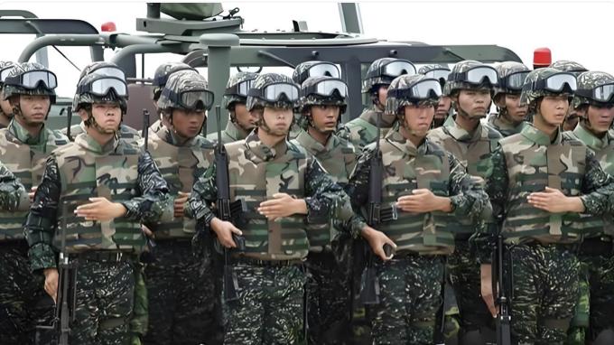 台军1万2千人宁赔钱“跑路”，背后真相令人咋舌