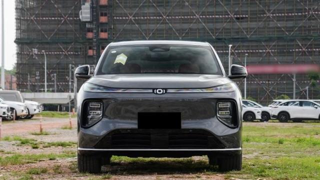 长安掀桌子！大五座中型SUV当紧凑型卖，轴距超2米9，12.98万起