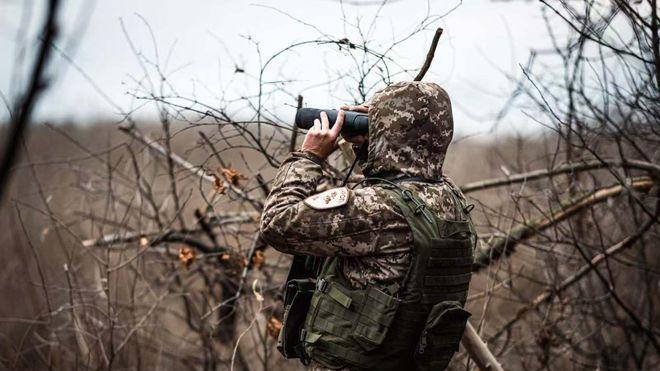 俄军战机摧毁世界第二大运输机，机场瞬间化为火海！