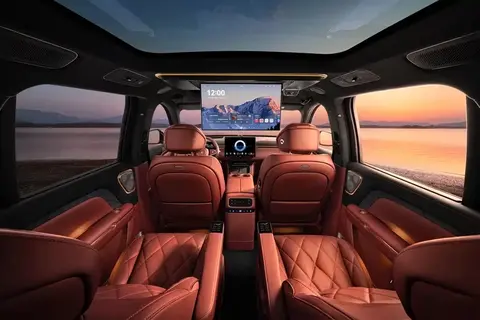 50万级内饰杀疯了！岚图泰山携鸿蒙大模型，细节藏满巧思