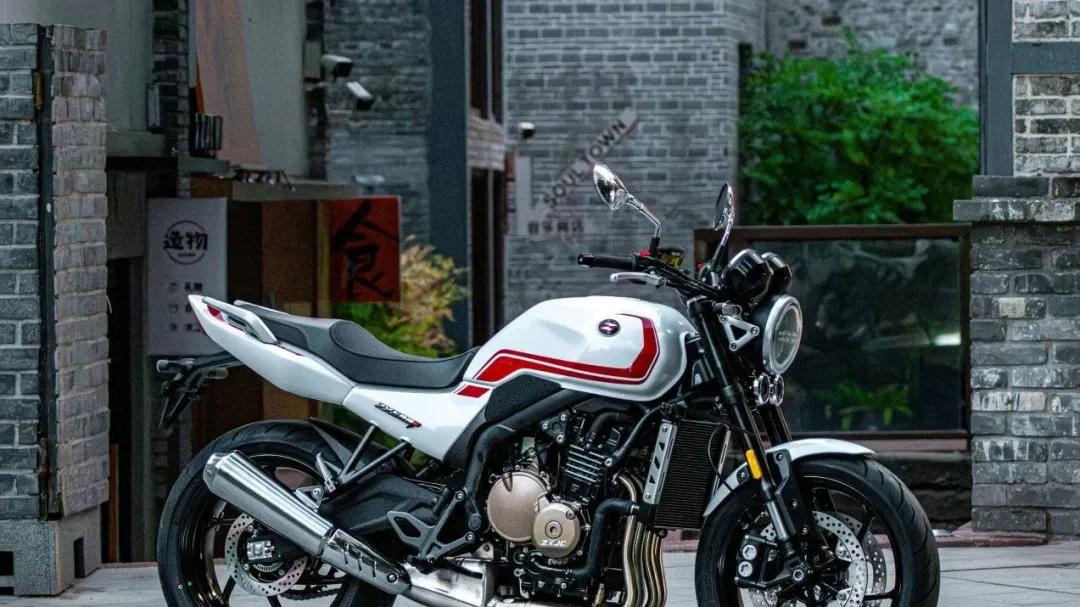 本届摩博会最大看点：张雪500F和本田CB500SF同场竞技？