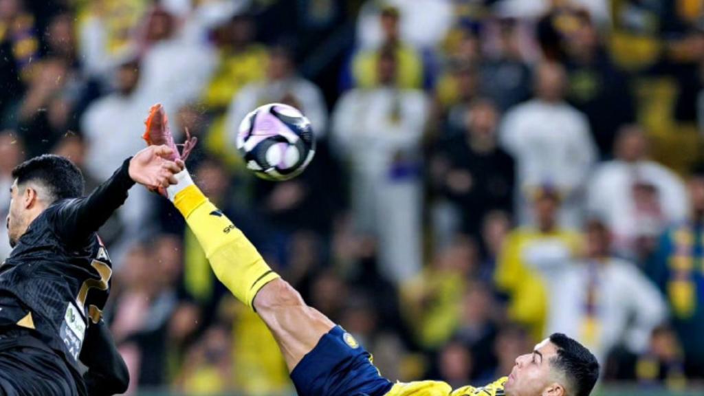 没看过C罗那记倒钩？你可能缺了这台AI画质+300Hz高刷的追觅电视V3000