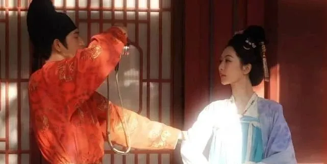 杨紫向芸娘借10贯钱救五娘