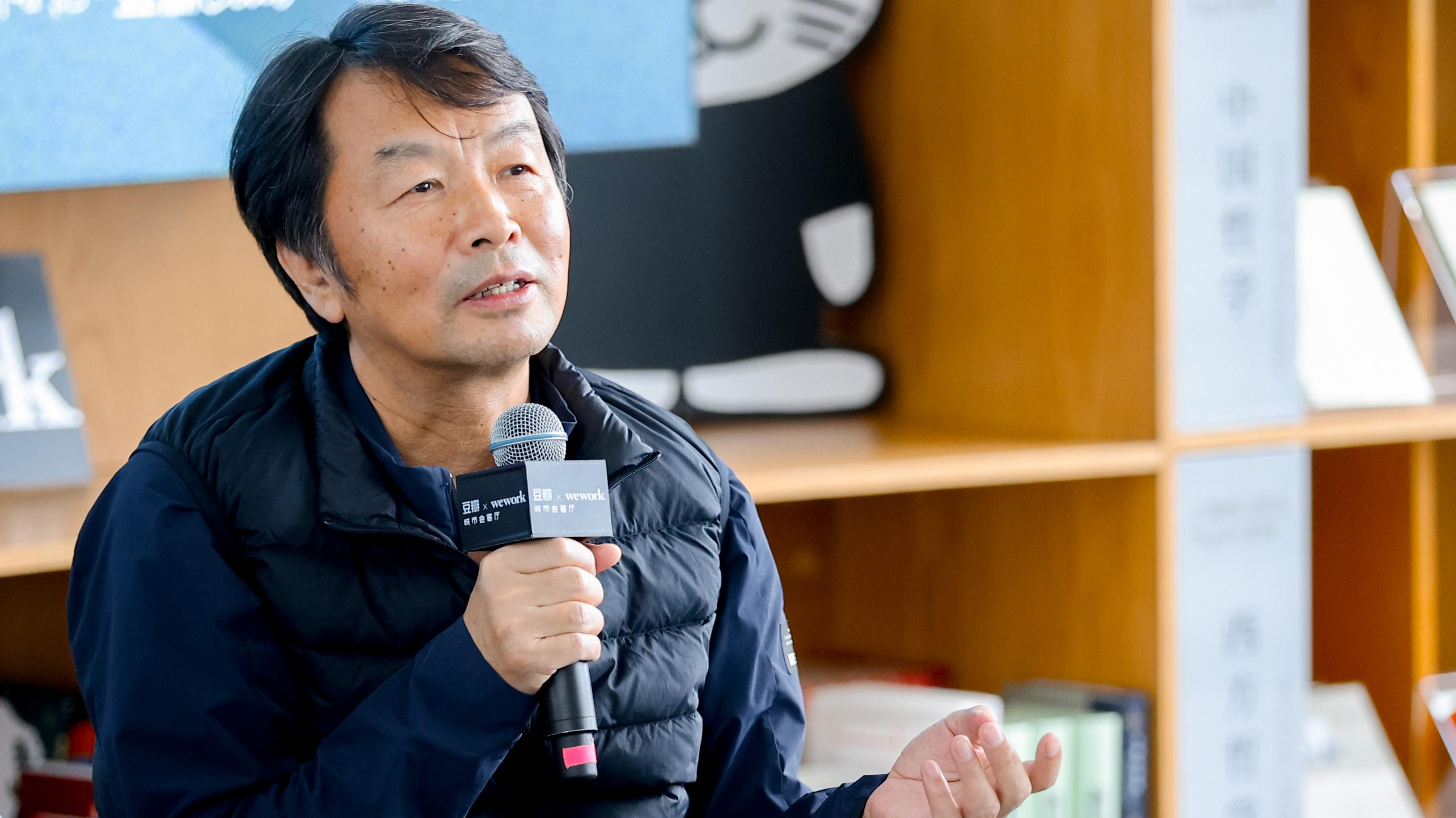 刘刘震云一针见血：人一旦发财，就会明白一个残酷真相！越穷的人，越相信人性本善