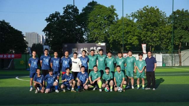 李毅大帝线下爆金币，SLG不止打城抢地，还有火锅、足球和648福利