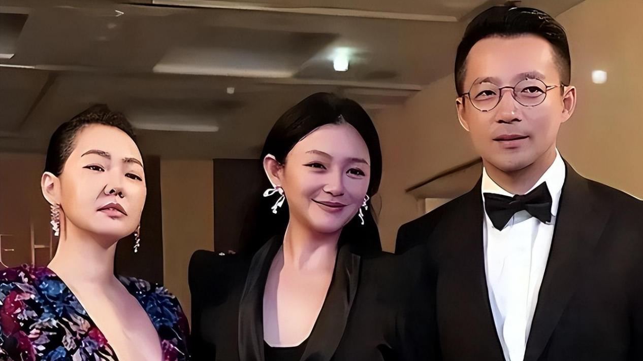 台媒曝汪小菲太聪明！能带孩子回北京却留台，原来他留了3个后招