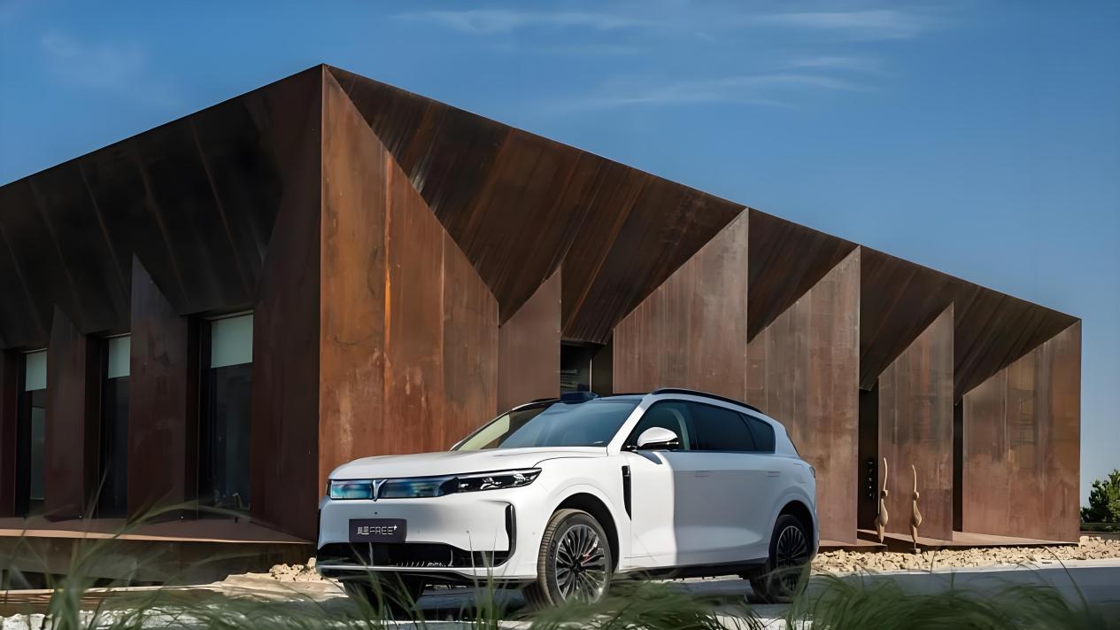 华为智驾/800V快充/六座布局，7月这波新车谁最能打？