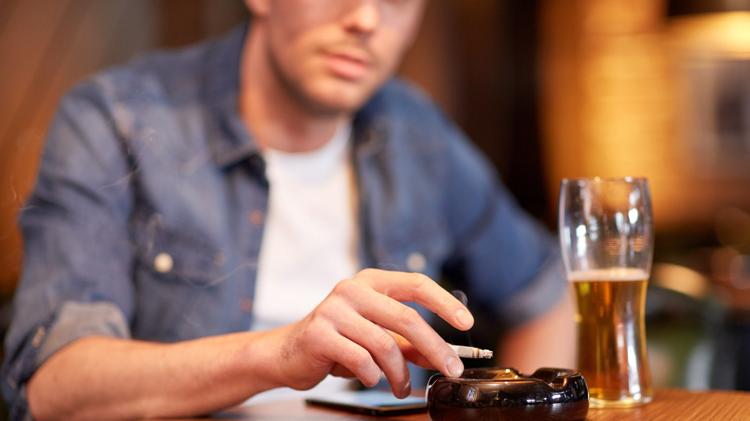 前列腺疾病多半是作出来的？4个不良习惯或是祸根，男性要重视