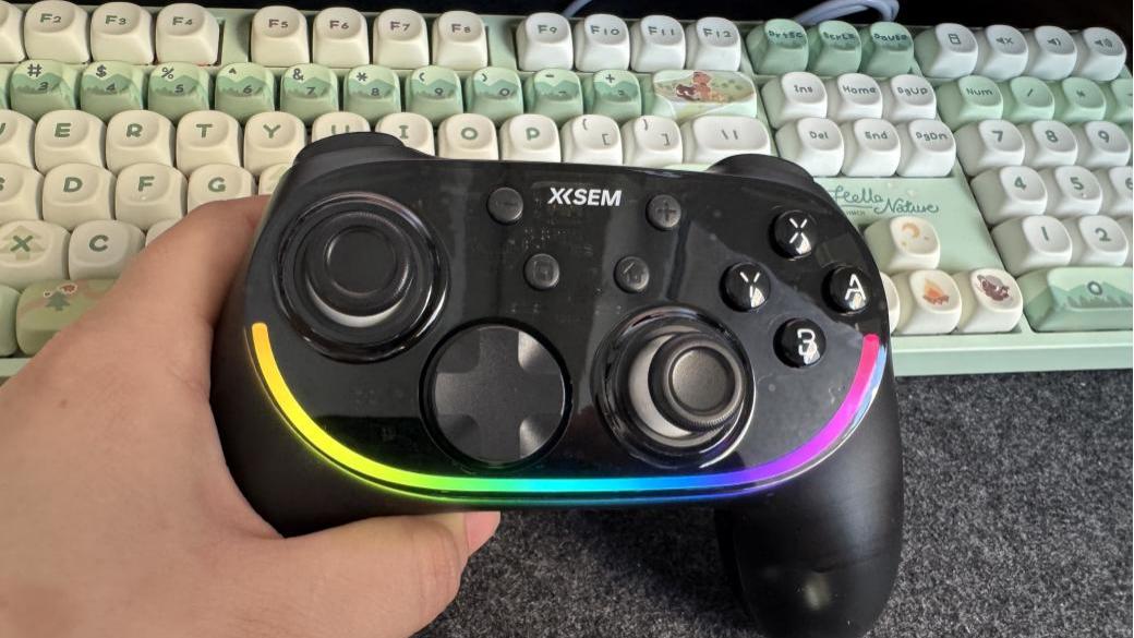 百元价位的“真香暴击”，西圣GC1游戏手柄：用了就回不去的原装级体验