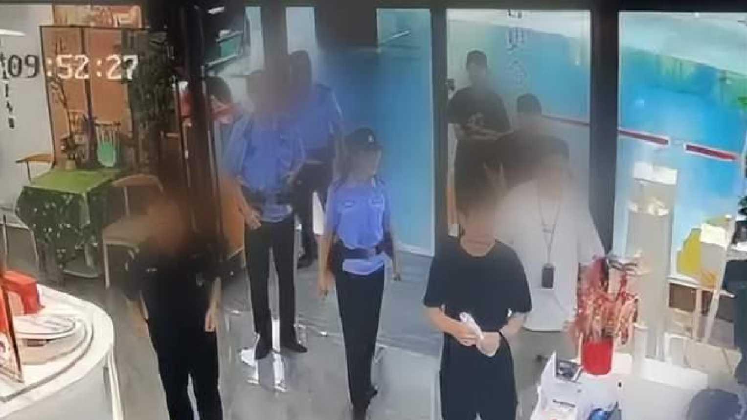 因一微信文章遭跨省传唤，网民不服提行政复议