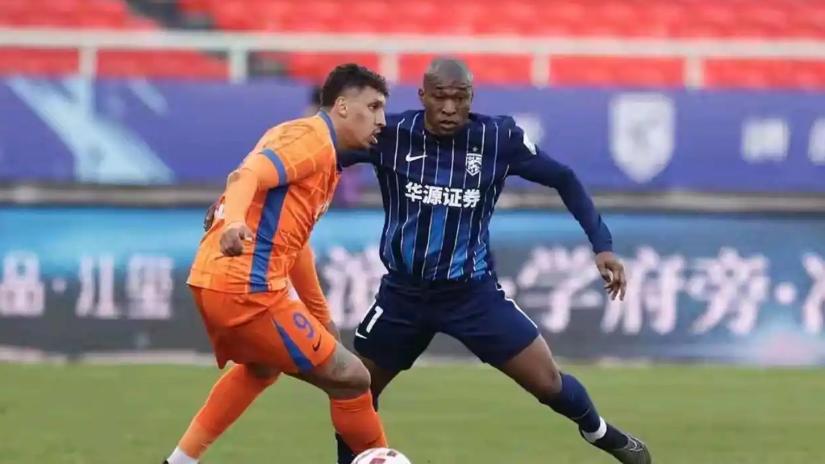 泰山队大胜三镇，荣耀和遗憾同在，错过了金靴但没错过助攻，瓦科和韩鹏会留队吗