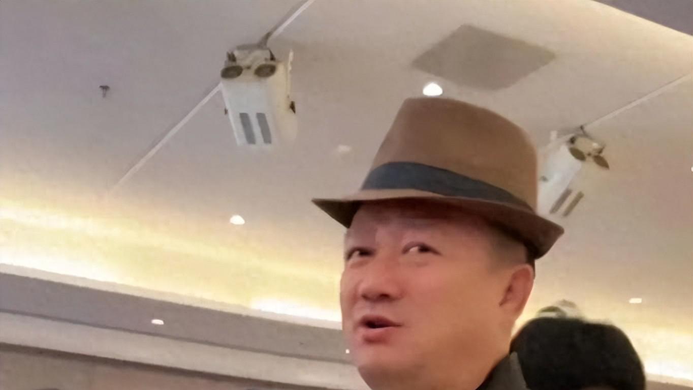 “谢广坤”抛妻弃女？被女儿控诉后回应：涨粉丝很好啊