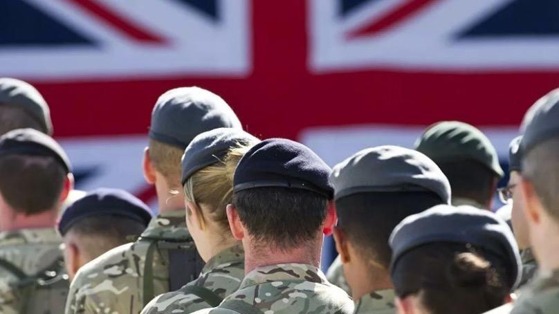 英国要出兵乌克兰维和，国内酸爆：英军只有25辆能用的坦克