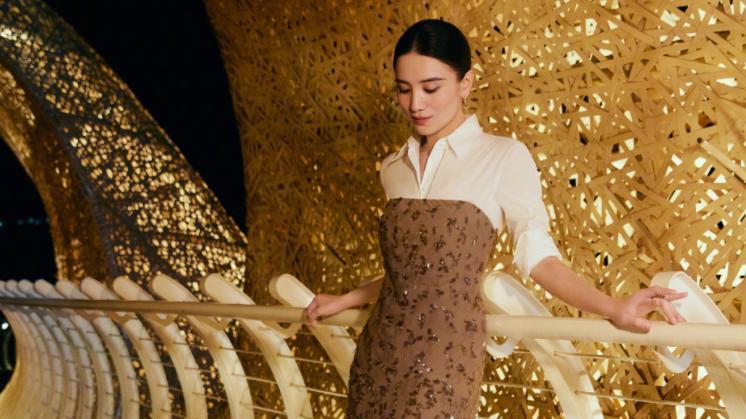 易烊千玺获得“影帝”，宋佳获得“影后”被指太凑巧，咏梅太可惜