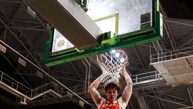 谁还记得？17年丁彦雨航砍30分完爆韩国，如今中韩大战物是人非