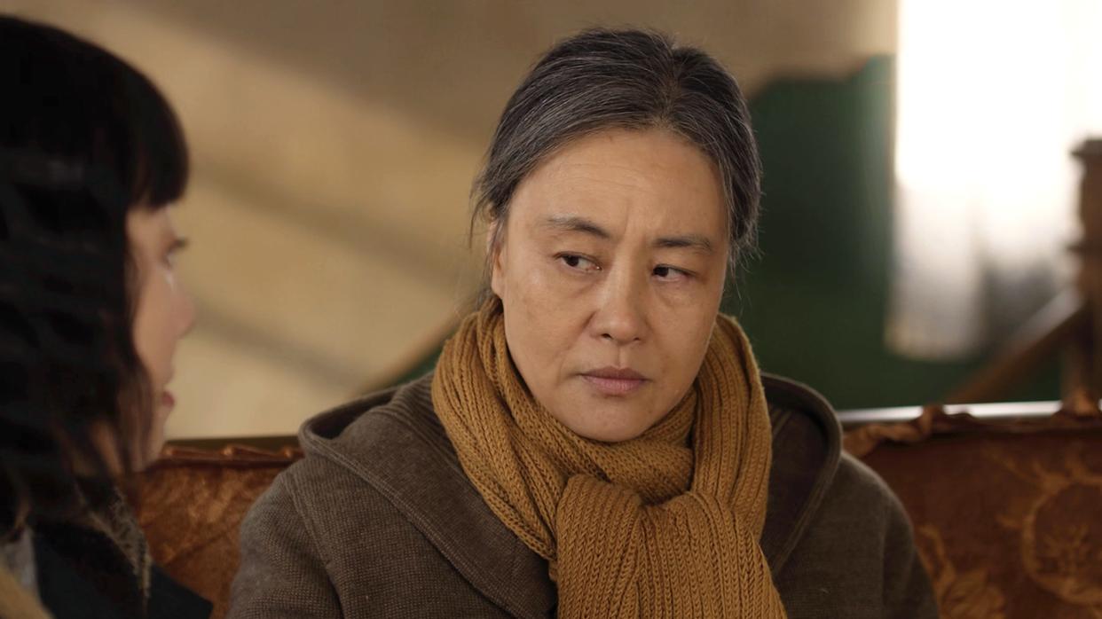《六姊妹》直到何向东骗走何家喜2万块，才知，何向东吸废张建国