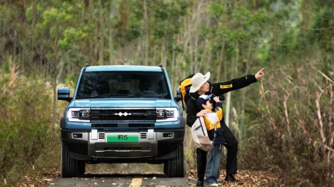 方程豹周年焕新：豹5全新价格23.98万起，颠覆越野体验