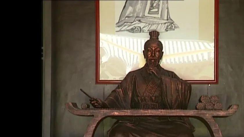 他是机智的矮子外交家，太史公敬佩他，原因就在这几个故事里