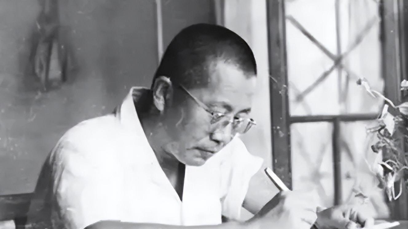 为什么《腹地》成了建国后的第一本禁书？