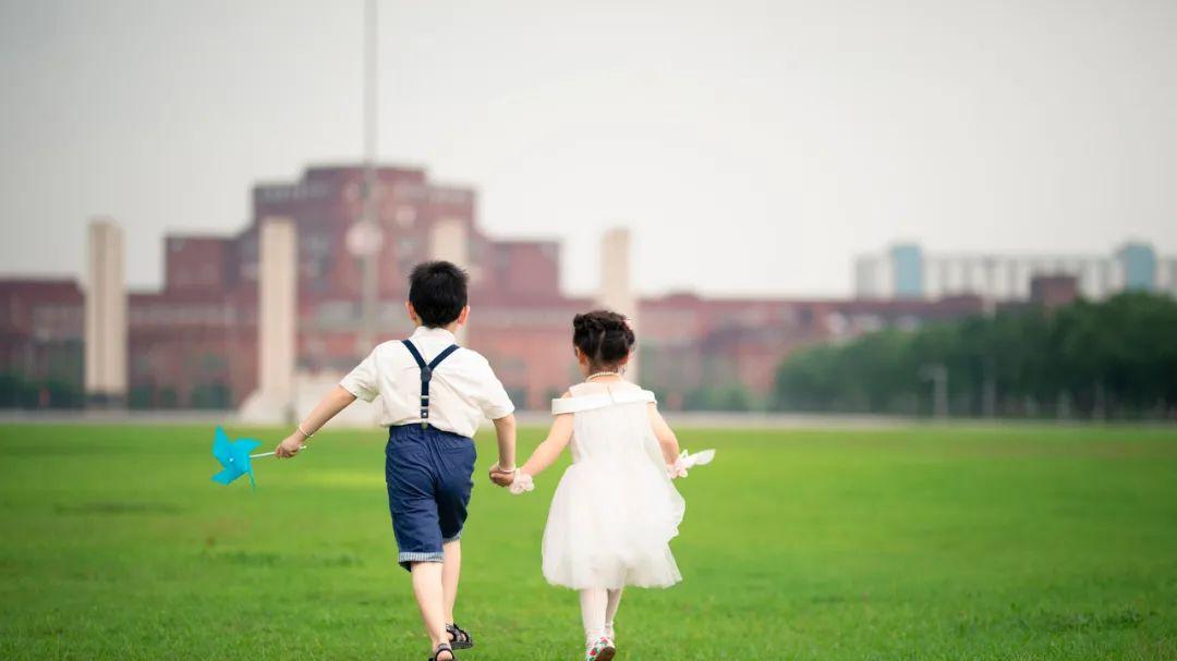 孩子的一生有4次改变命运的机会，作为父母，为孩子抓住一次也好