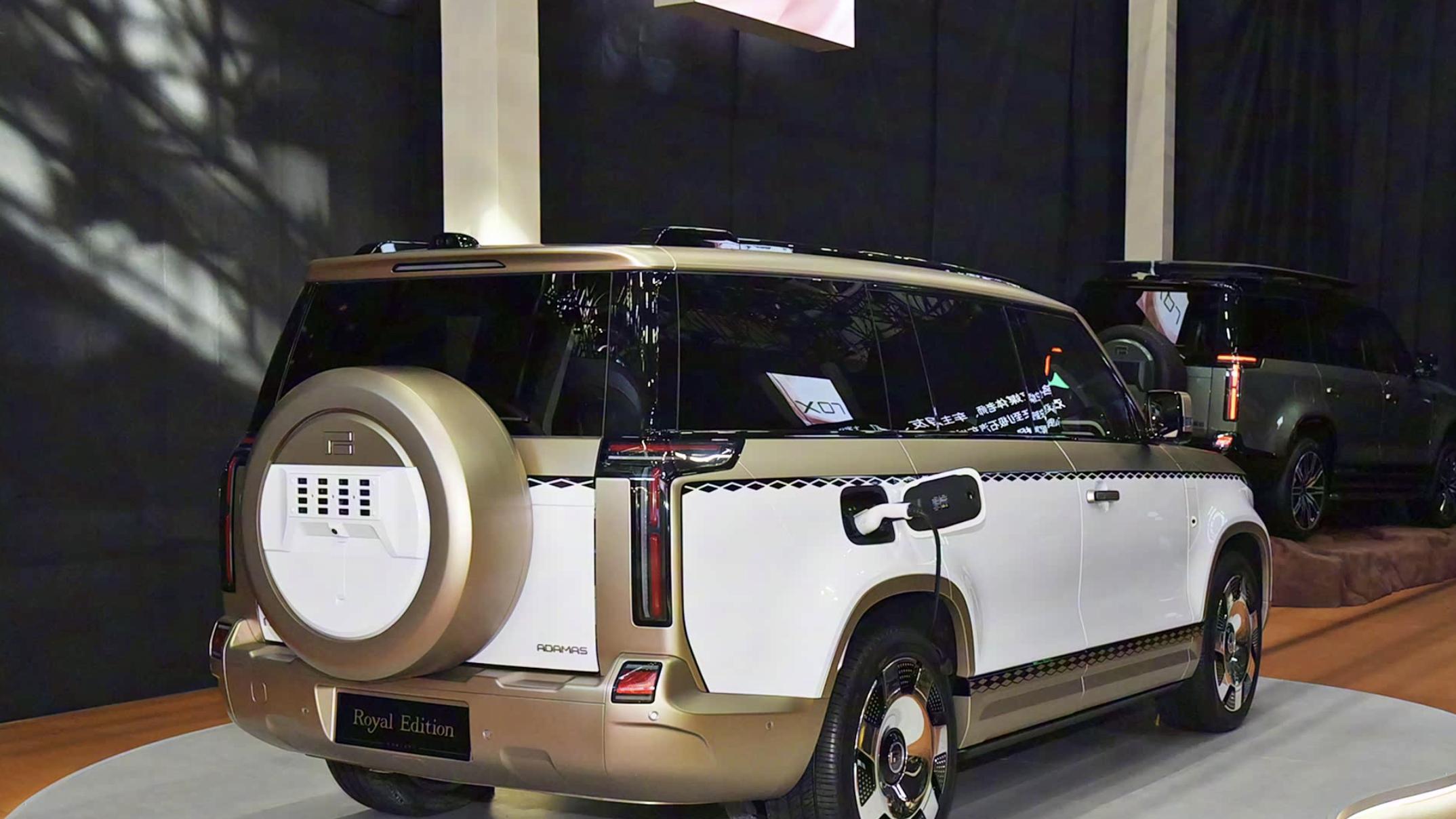 新能源硬派SUV，标配零重力座椅+空气悬架，搭载1.5T插混动力