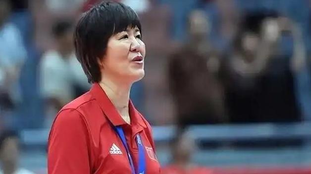 女排传奇郎平，低调生活引热议，她真的彻底放下了吗？