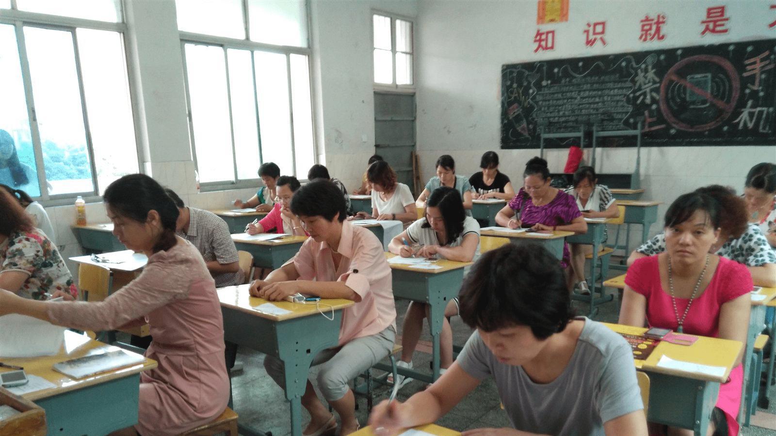 为啥现在这么多人心里“憋屈”？这五个真相扎心又现实