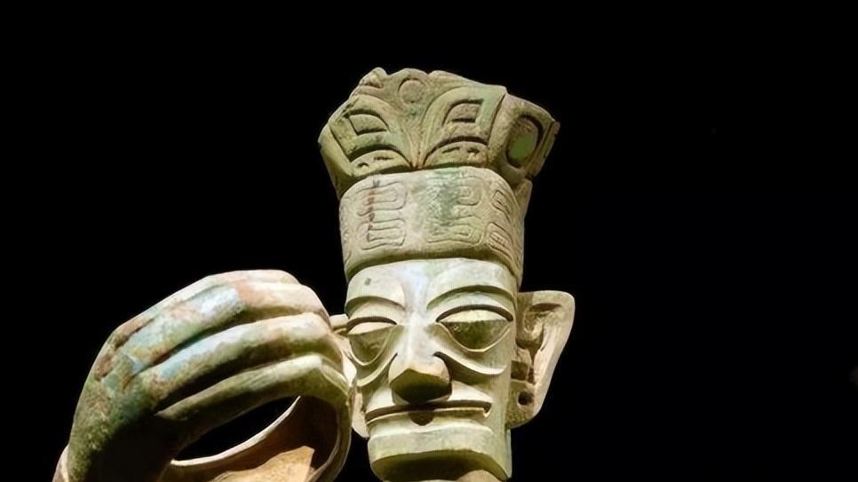 三星堆文明的起源是什么，怎么忽然消失？他们最后是迁徙到了埃及吗？