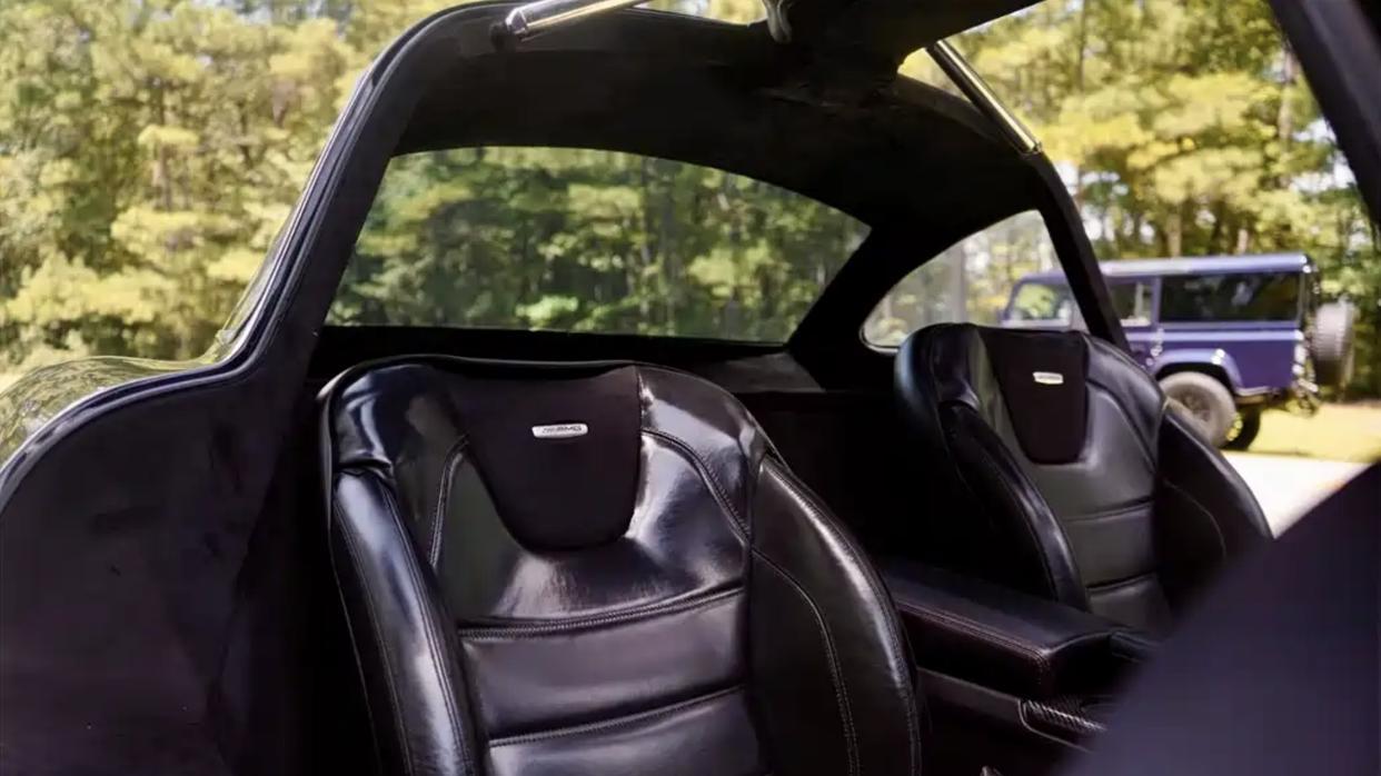 老外复刻奔驰300SL，复古式车身+鸥翼门，出门自带“老钱风”