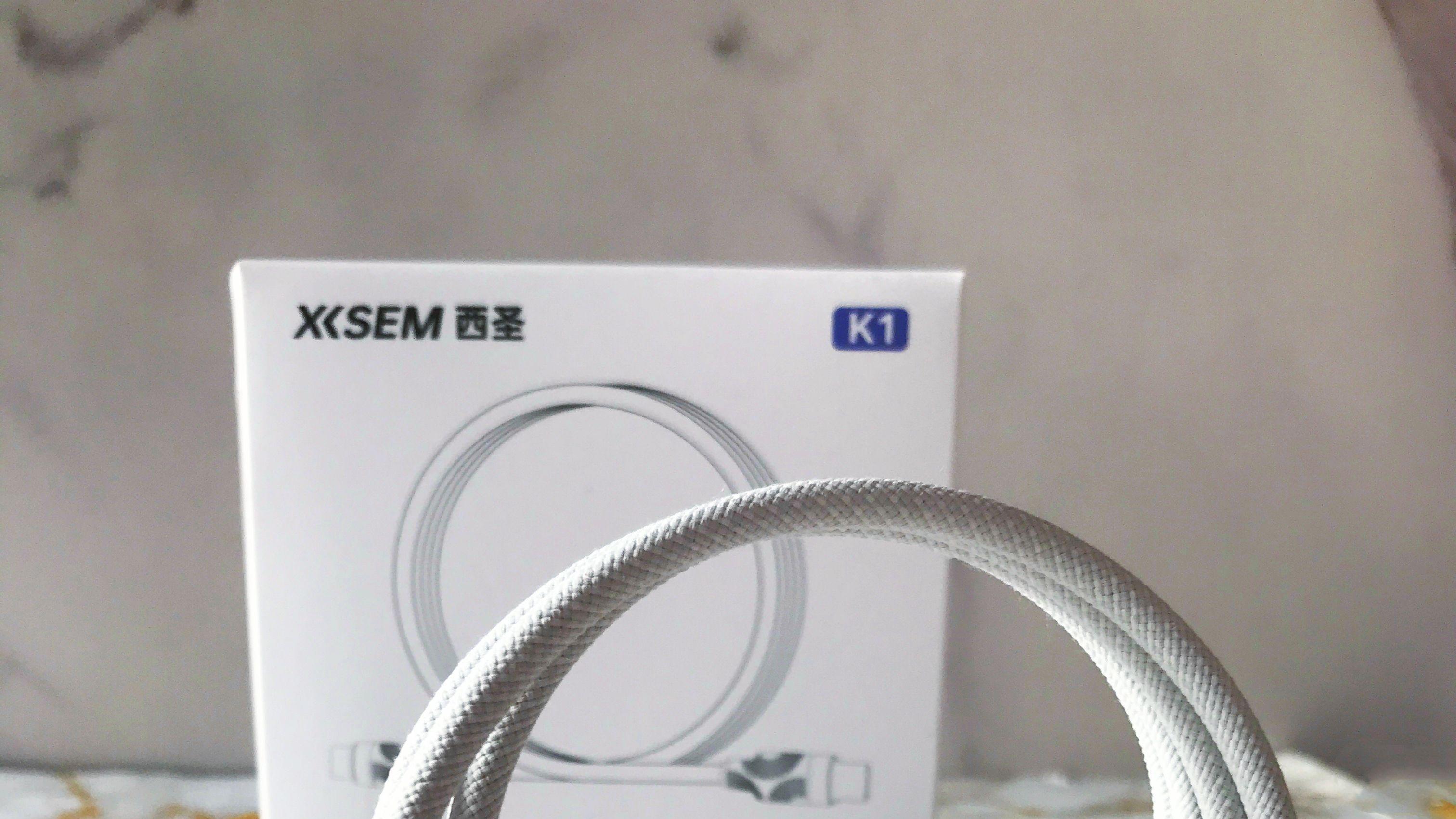 告别线材缠绕！西圣 K1 磁吸充电线实测太香了