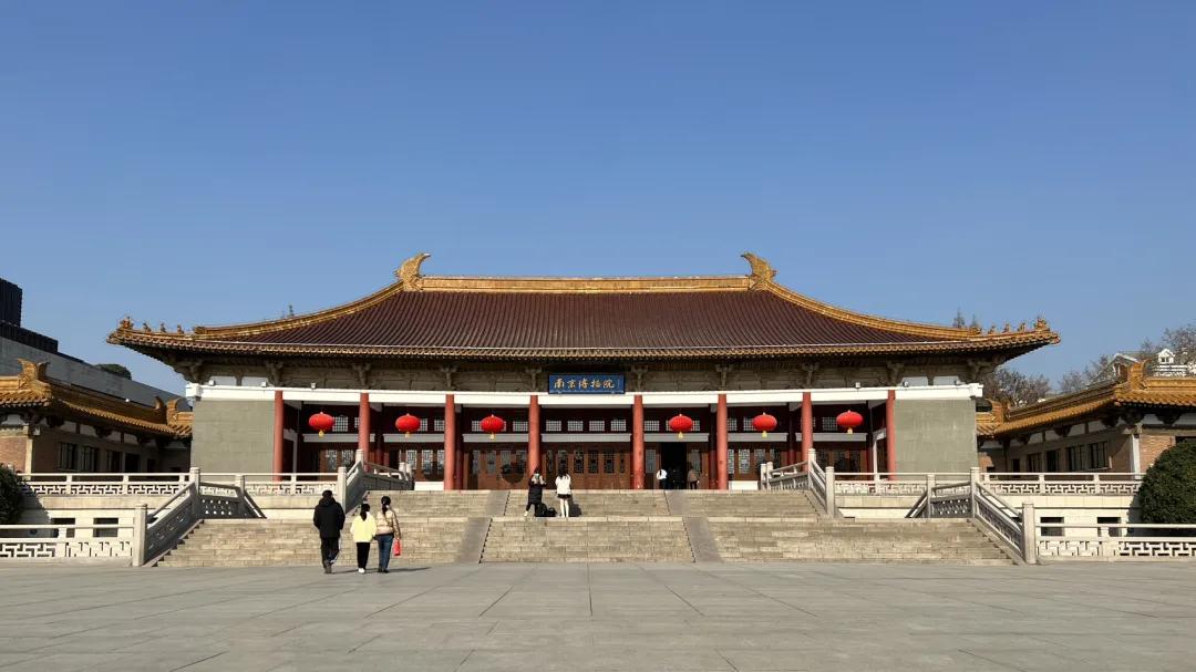 四卡车古董被拉走之后，一个家族六十年的追问