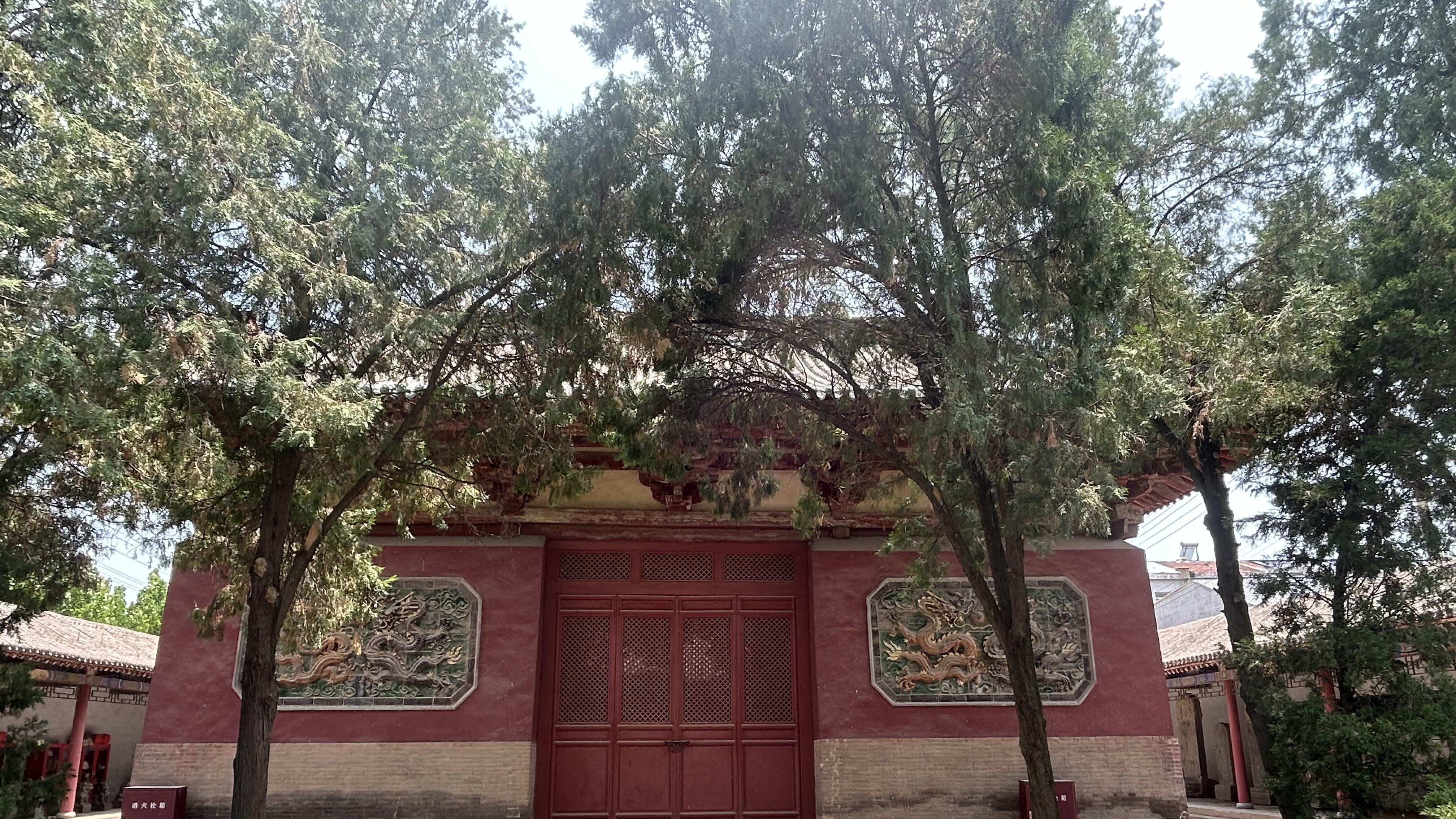 绛县文庙引关注，明代大殿存元风，斗拱技法见真章