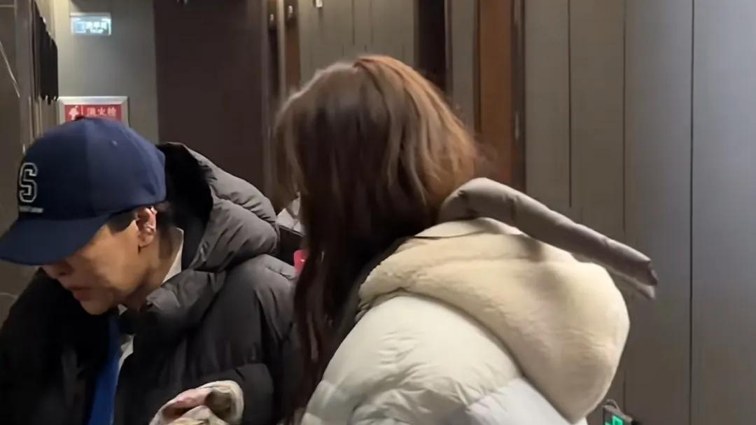 李小冉好话说尽，不抵刘晓庆一句：安之若素，原来肖战说的是真的