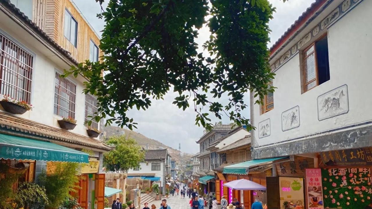 为什么现在很多人宁愿一个人独行，也不愿意和亲戚一起出去旅游？