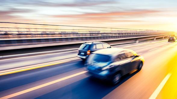 长期短途行驶危害有多大？拆解发动机看到积碳吓出冷汗