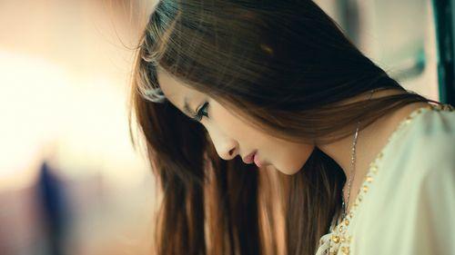 女人最高级的性感，是“不迎合”的姿态