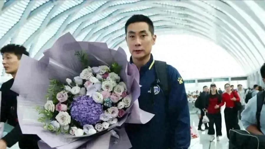 时运不济：陈方有能力但没运气！李盈莹受伤让他的女排主教练梦碎