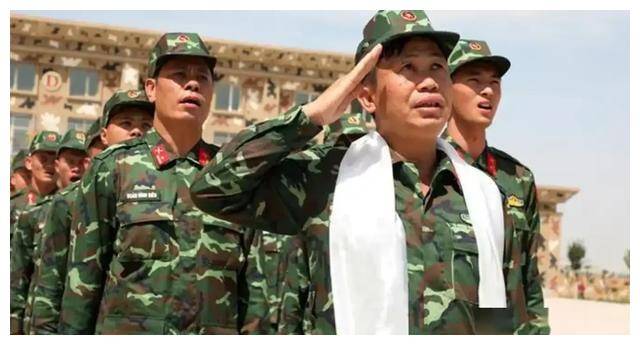 越南国歌，翻译成汉语后，才懂得越南人说的是什么！