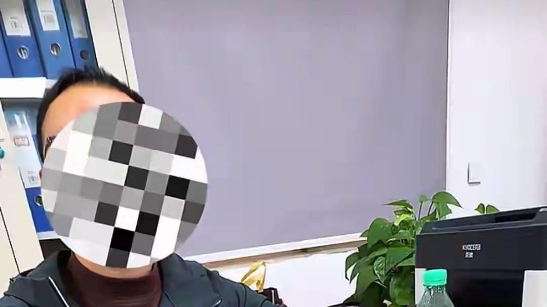 10人聚餐逃单后续：组局者身份扒光，正脸曝光，9个溜号的人彻底“社死”！