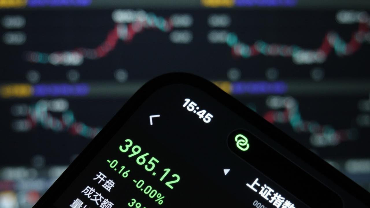 航天动力暴涨200%现危机！散户养老钱如何保全？亏损1亿股价为何疯涨？30天异动触发监管红线！顶盘8