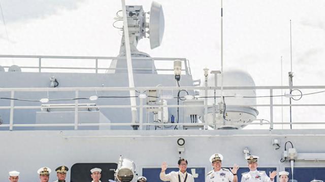 南海局势骤变，美军重返苏比克，中方强势回手，轰-6划下红线