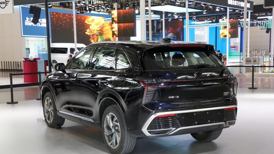 13.98万买红旗插混SUV，纯电续航115km，标配座椅加热和通风