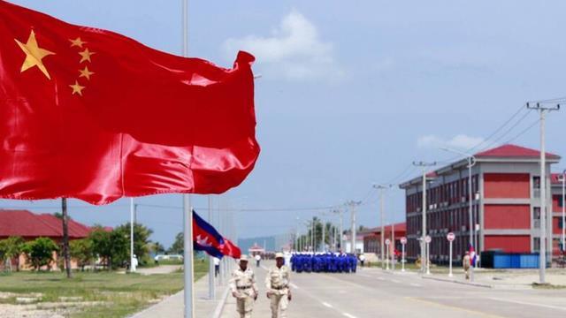 石破茂递上对美投名状，两大狠招都冲中国来，解放军没给机会