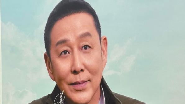 康熙变 “四字弟弟”？陈道明海报印着易烊千玺名，“道明四” 这梗是玩疯了？