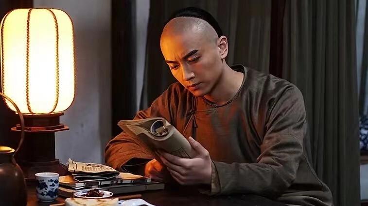 《大生意人》收视破3，口碑疑翻车，三位资源咖拖垮陈晓，她的戏份最多？