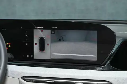 华为组合驾驶辅助+第五代EA888, 奥迪A5L乾崑版的硬核实力