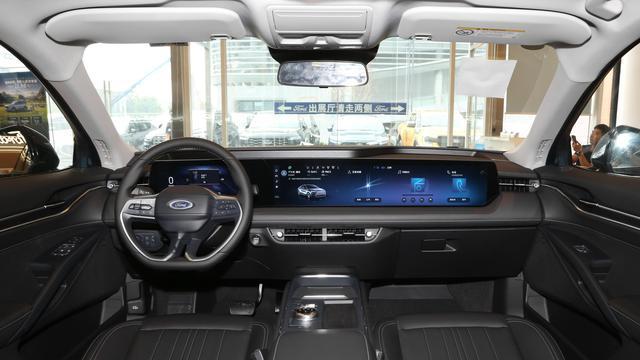 福特蒙迪欧：B级车选哪个？这款合资车2.0T爆254匹，油耗低至4L