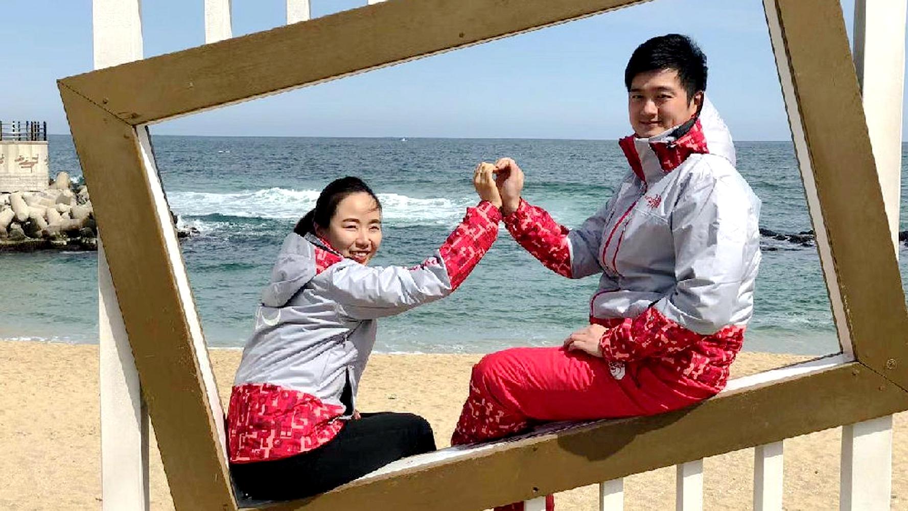 他年过四旬复出为中国夺冬奥资格，被韩国美女队长倒追组跨国婚姻