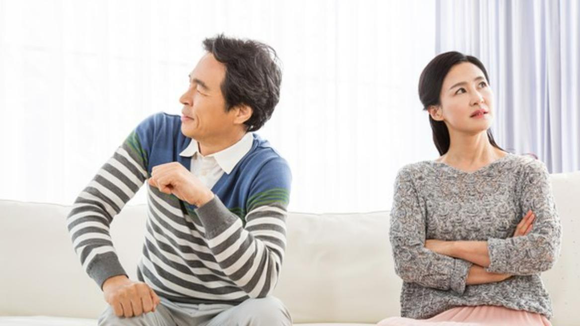 她35岁，工资15000，老公说婆婆要来家里一起住，她说好啊没问题